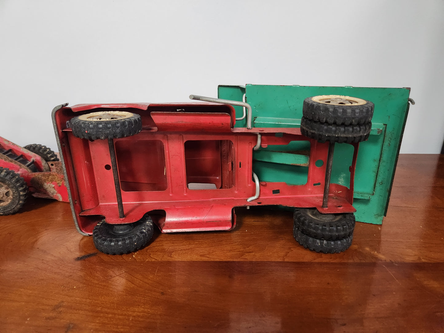 1960s Tonka Dump Truck & Sand Loader