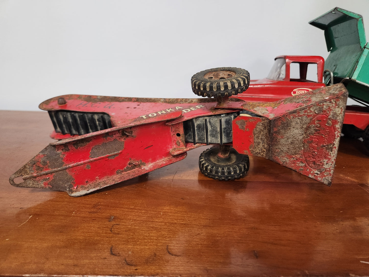 1960s Tonka Dump Truck & Sand Loader