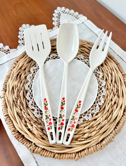 Vintage Foley Strawberry Print Kitchen Utensil 3-Piece Set