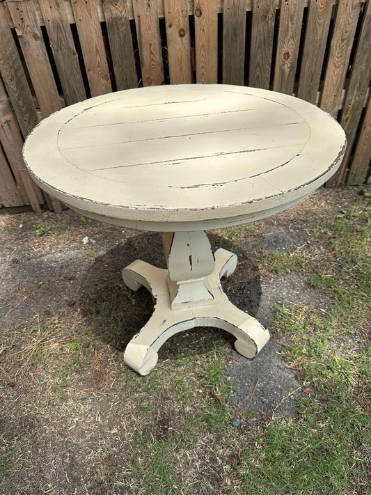 Gorgeous Wooden Round Chippy Cream Accent Table