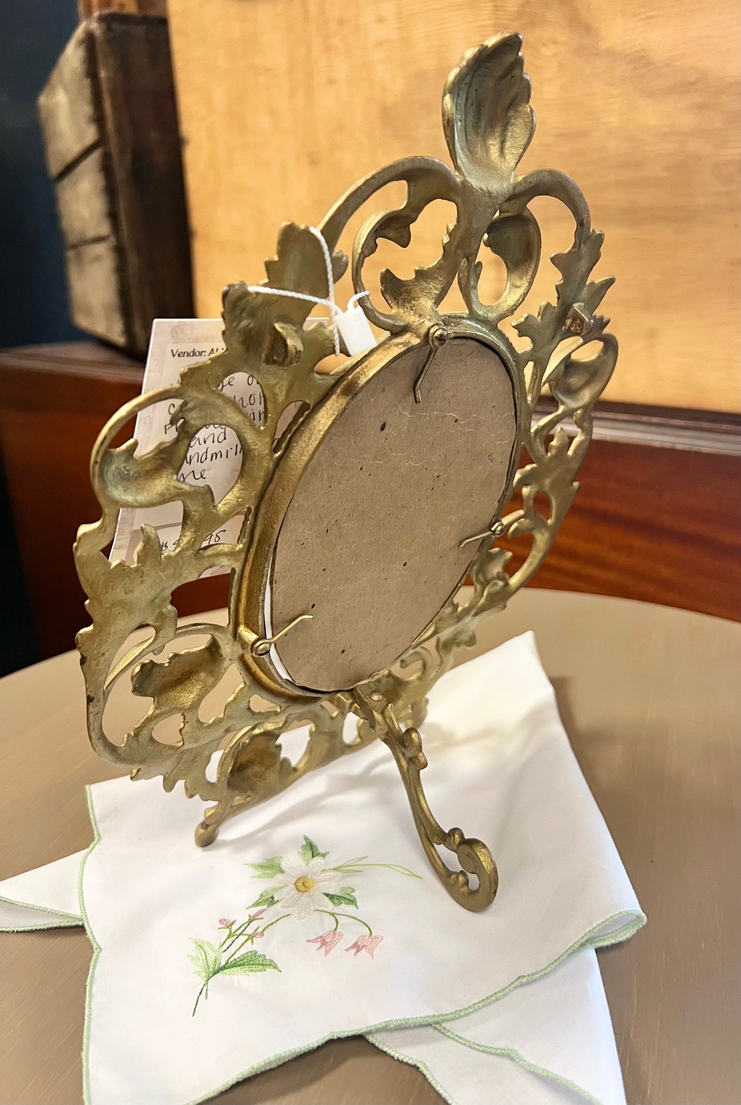 Vintage Ornate Oval Gold-Tone Metal Table Photo Frame