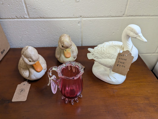 Duck and Vase Lot