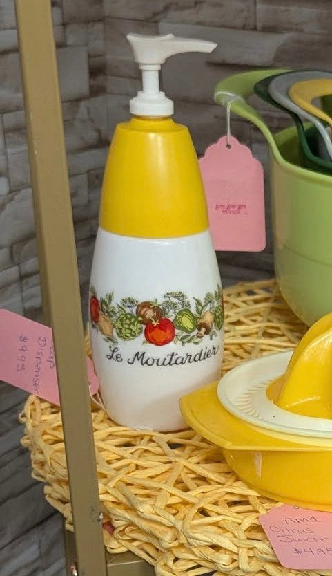 Mustard Dispenser