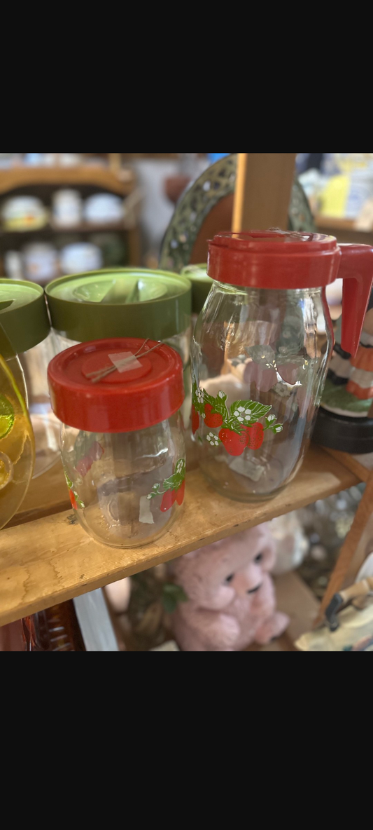 Strawberry Jar and Pitcher