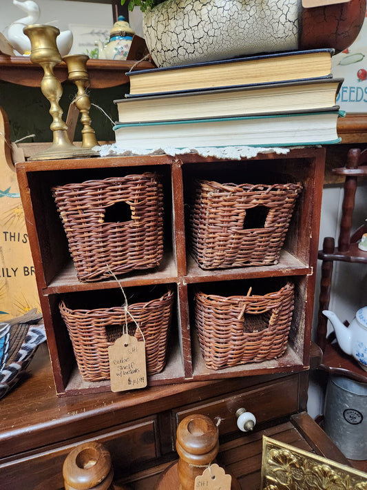 Cube Shelf with Baskets